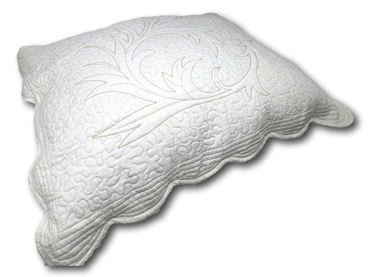 DaDa Bedding Elegant Cottage Ivory White Floral Matelassé Cotton Pillow Sham - Queen Size 20" x 30" (DXJ101796)